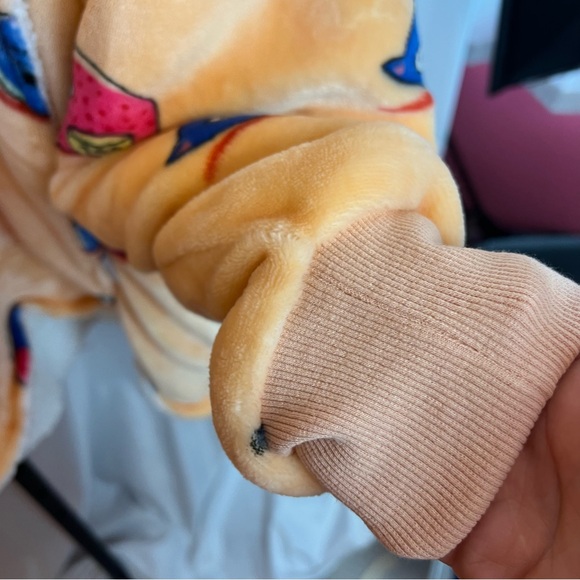 The Oodie Cat Print Wearable Hooded Blanket, size 14+ - Picture 5 of 7